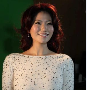 Дуучин Д.Отгонжаргал киноны саналаас болж тайзаа орхисон уу